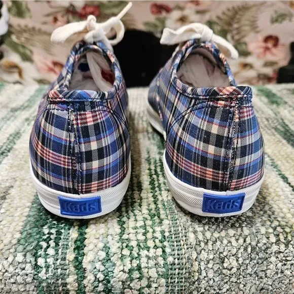 #385 Keds- Canvas Tennis Shoes - Colors/Sizes Varies - Picture 9 of 11